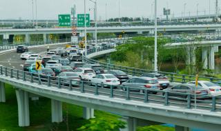 深中通道通车超30万车次